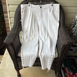 6th&Lane White Jeans 20